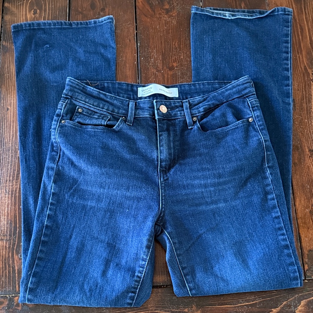 Signature by Levi Strauss Dark Blue Mid Rise bootcut Jeans